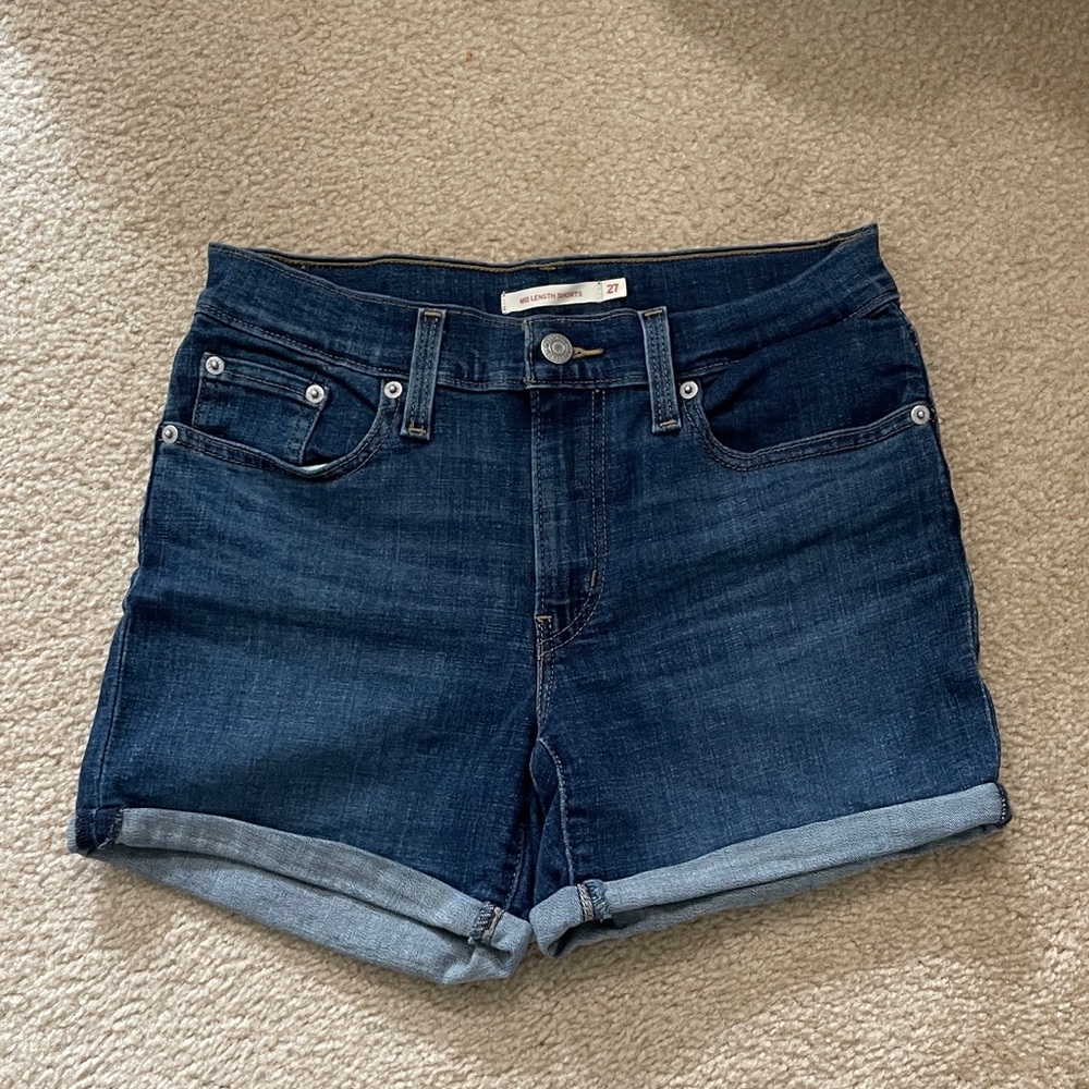 Dark Wash Levi’s Denim Women's Mid Length Shorts - Classic Rolled Hem